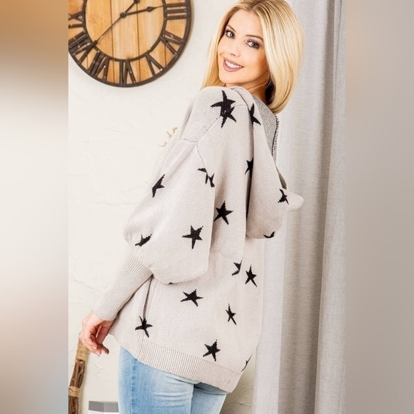 Women's Thick Knit Hooded Star Sweater with Puff Sleeve - Picture 3 of 3